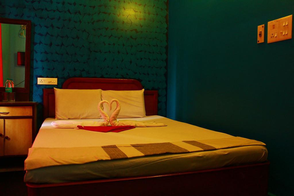 Hotel L'Ocean Puducherry Buitenkant foto
